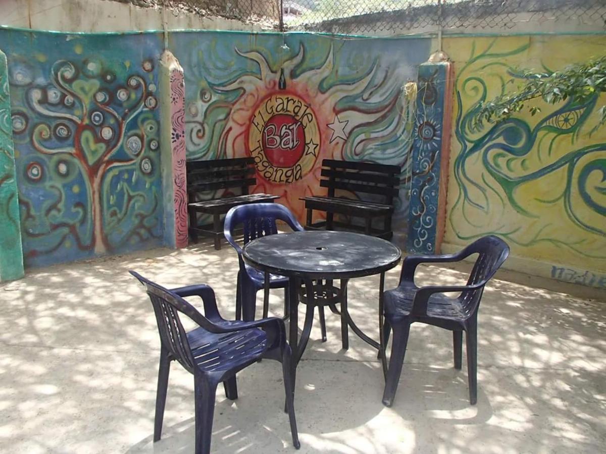 El Garaje Hostal Taganga Kültér fotó
